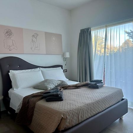 Blue Velvet Rooms Тортоли Экстерьер фото