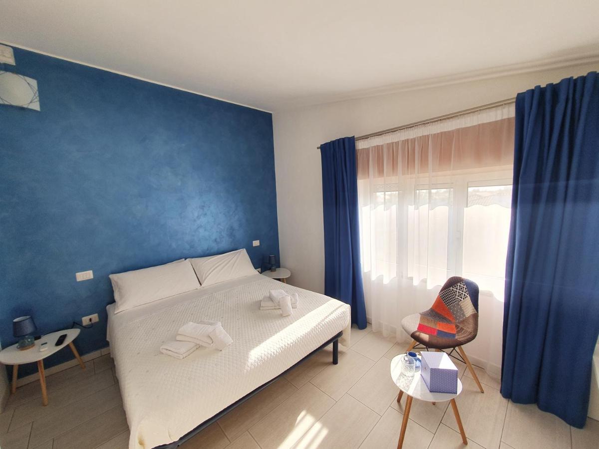 Blue Velvet Rooms Тортоли Экстерьер фото