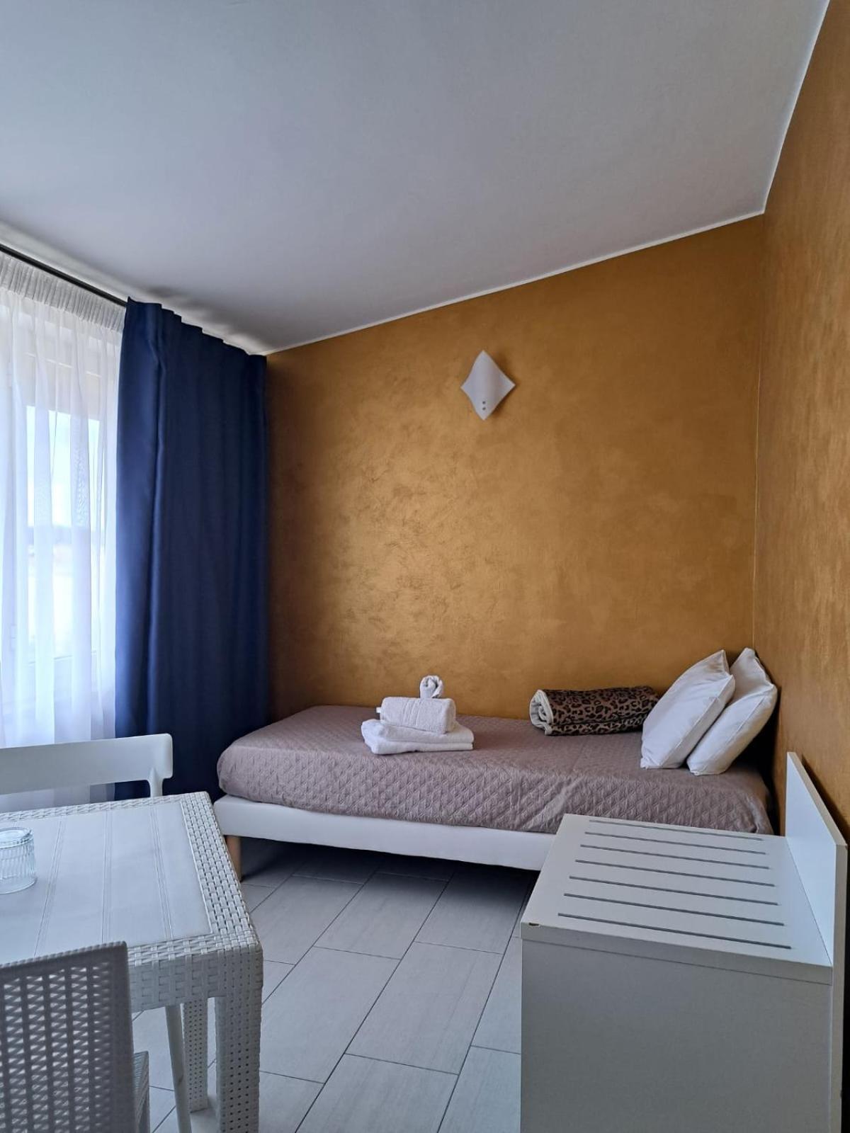 Blue Velvet Rooms Тортоли Экстерьер фото
